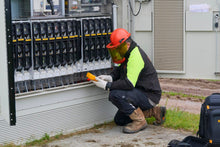 Load image into Gallery viewer, Fluke 283 FC/PV Solar Kit with TLPV1 and TLPV2 Test Leads (FLK-283FC-TLPV)