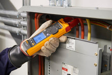 Load image into Gallery viewer, Fluke 393 FC Solar Kit with TLPV1 and TLPV2 Test Leads